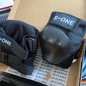 S-One Pro memory foam Knee Pads Size Small